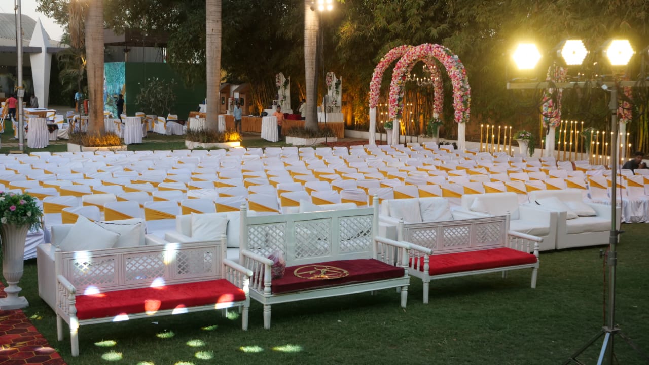 Lawns in Nashik